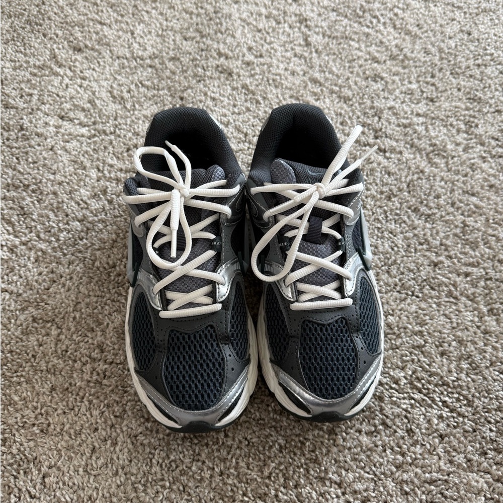 Nike blue and silver Sneakers